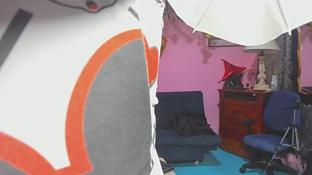 lesbiancuple online show from March 12, 11:49 am