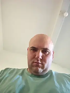 mario890605 online show from September 12, 8:25 am