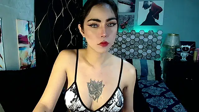 Snapshot of Hot_Metallica69 chatting on October 23, 5:18 am Hot Metallica69 online show from October 23, 5:18 am