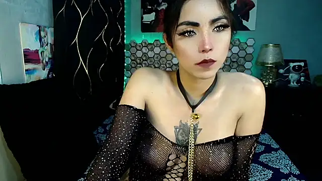 Snapshot of Hot_Metallica69 chatting on November 2, 3:25 pm Hot Metallica69 online show from November 2, 3:25 pm