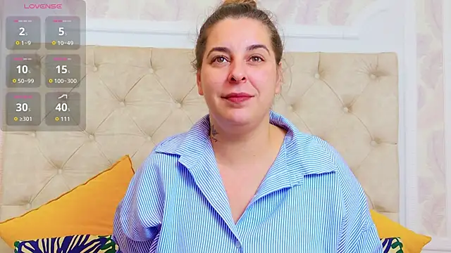 KarinaNoir online show from October 6, 2:53 am