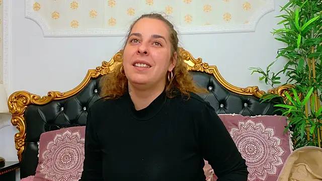 KarinaNoir online show from May 5, 4:09 am