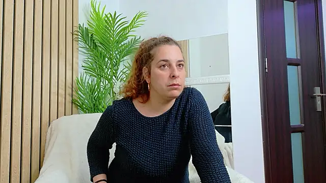 KarinaNoir online show from May 6, 3:57 am