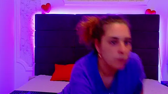 KarinaNoir online show from May 20, 3:56 am