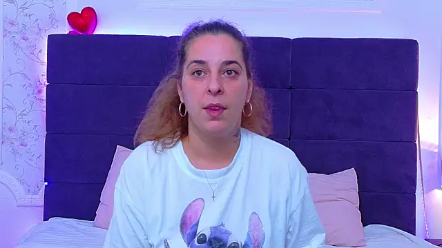 KarinaNoir online show from July 13, 3:53 am