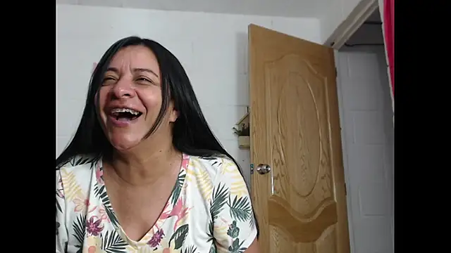 Dulce Anita online show from June 29, 9:48 pm