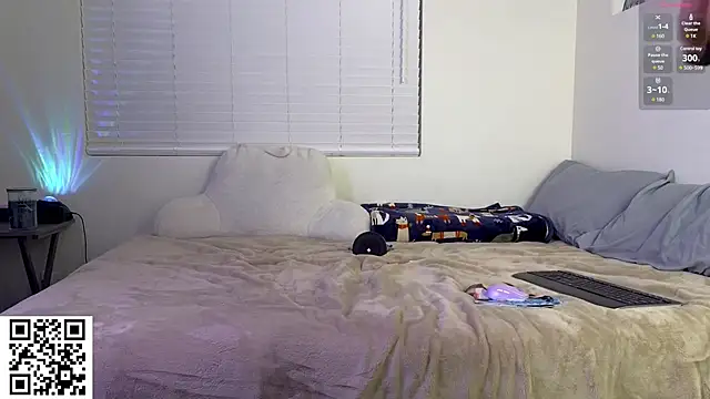 Snapshot of AriannaPena chatting on January 30, 2:27 am AriannaPena online show from January 30, 2:27 am