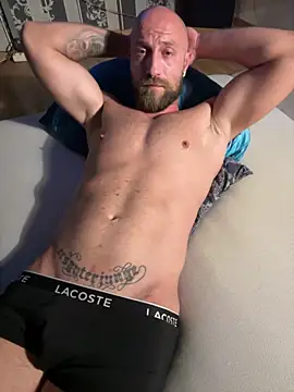 Toyboy471 online show from February 27, 11:15 pm