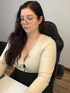 kayortiiz online show from April 29, 10:27 pm