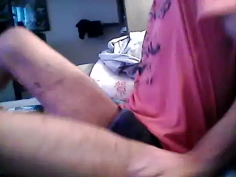 Snapshot of mickzizi chatting on December 9, 8:44 am mickzizi online show from December 9, 8:44 am