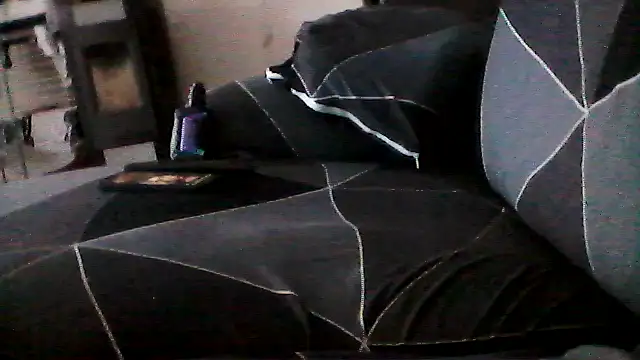 Snapshot of mickzizi chatting on October 13, 7:08 am mickzizi online show from October 13, 7:08 am