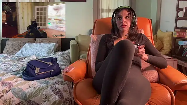 Snapshot of queendab626 chatting on January 21, 6:34 pm queendab626 online show from January 21, 6:34 pm