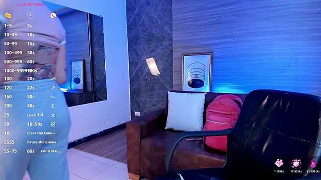 kimbrownn online show from October 23, 12:37 pm