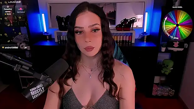 SofiRusselle online show from November 13, 5:23 pm