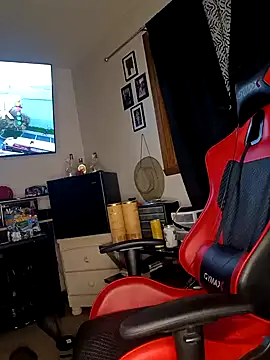 yellowwetfox online show from January 7, 4:08 am