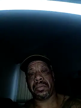 yellowwetfox online show from February 2, 3:00 pm