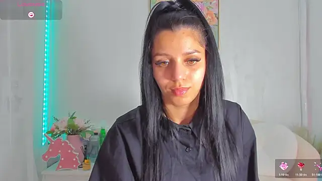 Sarabecker online show from May 23, 3:49 pm