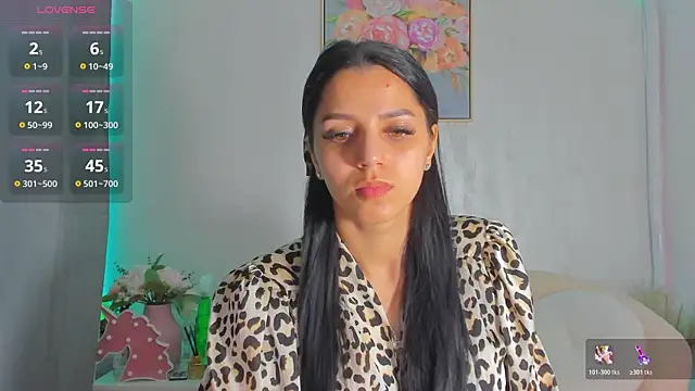 Sarabecker online show from June 3, 8:39 am