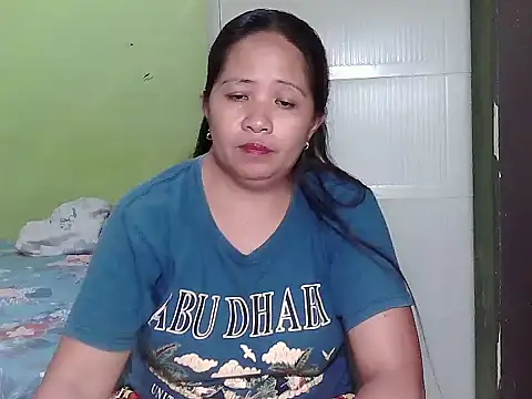 Snapshot of sweetlady_pinay chatting on October 4, 7:06 am sweetlady pinay online show from October 4, 7:06 am