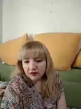 Snapshot of stefanyharper16 chatting on October 8, 5:27 am stefanyharper16 online show from October 8, 5:27 am