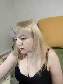Snapshot of stefanyharper16 chatting on December 1, 4:45 pm stefanyharper16 online show from December 1, 4:45 pm