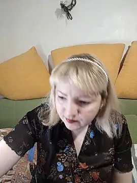 Snapshot of stefanyharper16 chatting on March 8, 12:42 pm stefanyharper16 online show from March 8, 12:42 pm