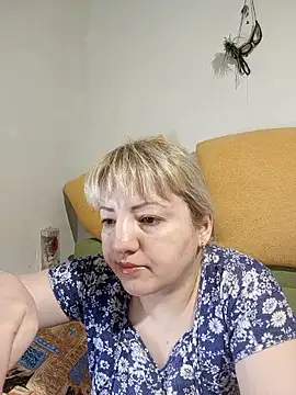 Snapshot of stefanyharper16 chatting on March 25, 12:49 am stefanyharper16 online show from March 25, 12:49 am