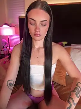 Snapshot of KarissaChantelle chatting on June 16, 3:47 pm KarissaChantelle online show from June 16, 3:47 pm