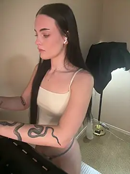 KarissaChantelle online show from July 18, 3:38 pm