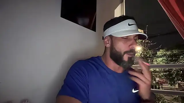 romeolovedark online show from November 10, 6:23 am