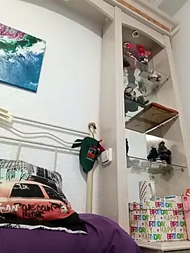 laura dirtyhot online show from December 3, 7:27 am