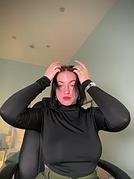 IvyHoney online show from February 4, 3:04 pm