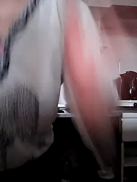 Moi Lina online show from December 19, 2:35 pm