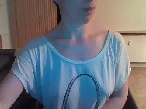 Moi Lina online show from July 21, 10:45 pm