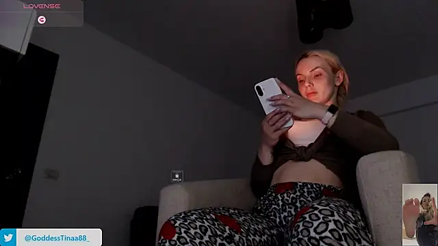 Goddess Tina online show from April 27, 5:33 pm