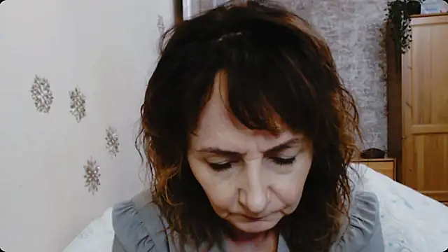 AnnieEltgant online show from November 23, 8:14 am