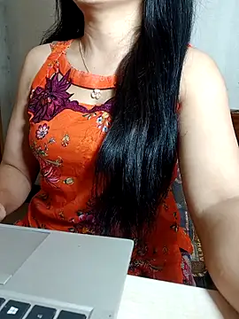 Snapshot of Chanchal--Navya chatting on May 6, 6:02 pm Chanchal--Navya online show from May 6, 6:02 pm