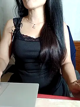 Snapshot of Chanchal--Navya chatting on May 10, 5:40 pm Chanchal--Navya online show from May 10, 5:40 pm
