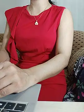 Snapshot of Chanchal--Navya chatting on May 27, 6:38 pm Chanchal--Navya online show from May 27, 6:38 pm