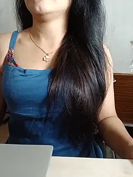 Snapshot of Chanchal--Navya chatting on May 31, 6:09 pm Chanchal--Navya online show from May 31, 6:09 pm