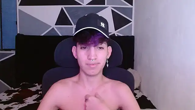 littlextreme online show from December 15, 5:45 am