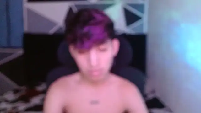 littlextreme online show from December 18, 5:26 am