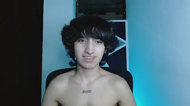 littlextreme online show from May 4, 4:19 am