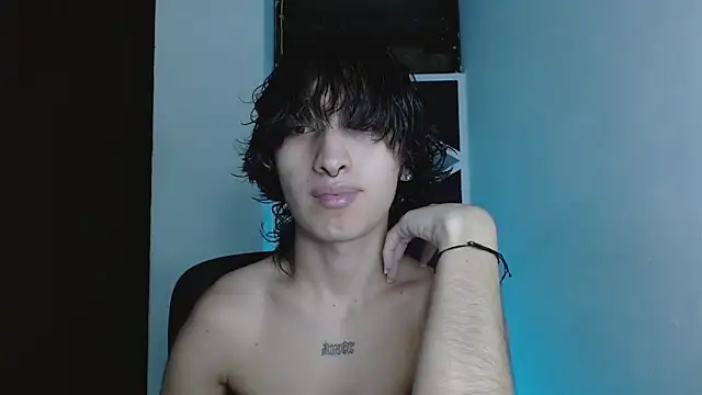 Snapshot of littlextreme chatting on May 27, 2:52 am littlextreme online show from May 27, 2:52 am