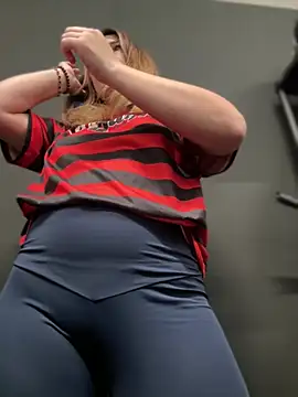 DaisyVibesss online show from March 15, 10:46 am