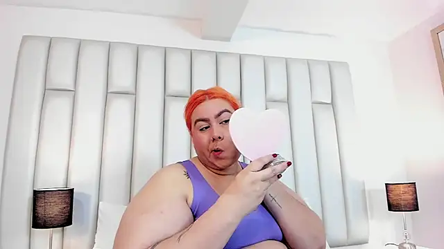 aandreaperez online show from March 19, 11:50 am