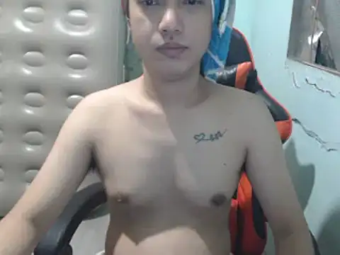 Snapshot of itsmacky4u chatting on October 5, 8:51 pm itsmacky4u online show from October 5, 8:51 pm