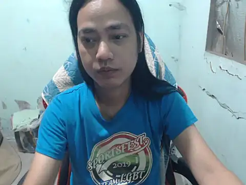 Snapshot of itsmacky4u chatting on April 19, 4:50 pm itsmacky4u online show from April 19, 4:50 pm