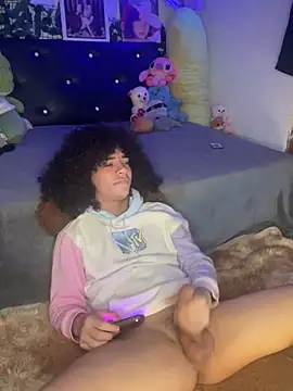 Snapshot of sweetvond_ chatting on March 8, 7:38 am sweetvond  online show from March 8, 7:38 am