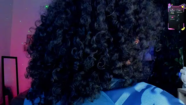 Snapshot of sweetvond_ chatting on September 10, 1:27 am sweetvond  online show from September 10, 1:27 am